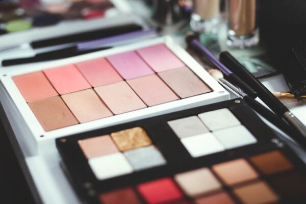 Get a Natural Glow with Saie Blush