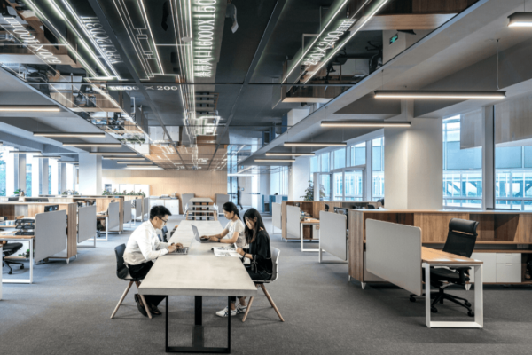 Creating an Ergonomic Workstation with the Best Office Chairs and Computer Tables